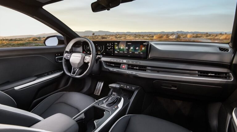 KIA K4 Car Specification, Price, Key features, Rating, Review in 2025