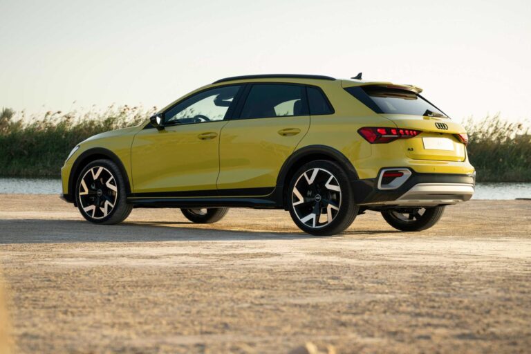 AUDI A3 Car Specification, Price, Milage, Key features, Rating, Review Complete Details
